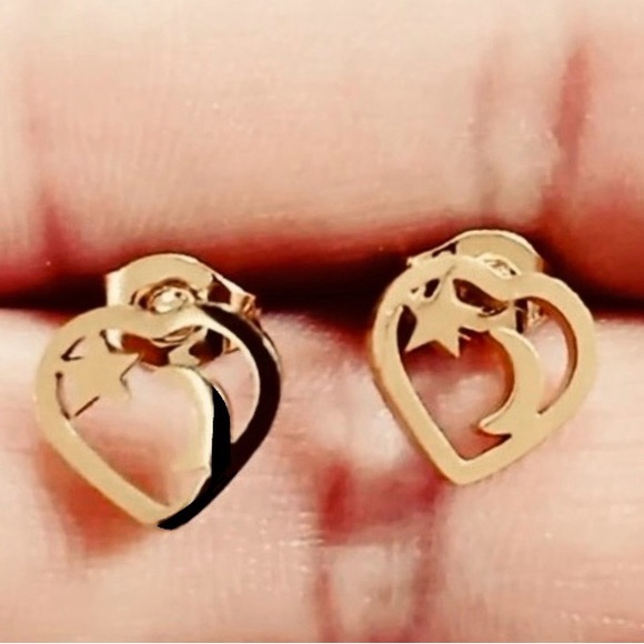 “Night Sky in my Heart” Gold Stainless Steel Lasercut Crescent Star Stellar Stud - Picture 9 of 11